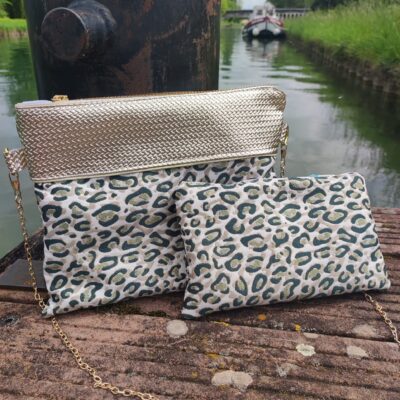 Sac pochette et sa petite trousse