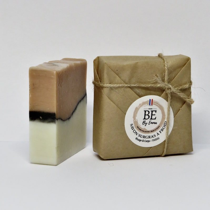 Savon emballé et non-emballé pour la peau sensible