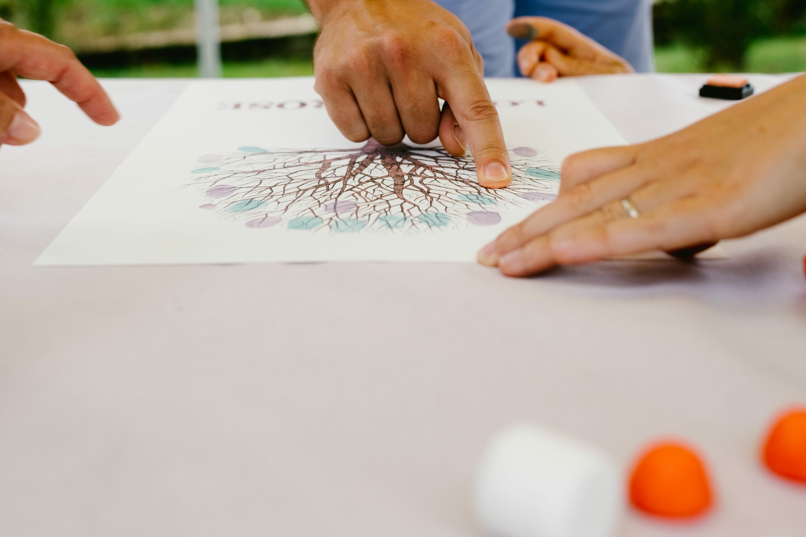 Arbre à empreintes personnalisé, avec liste des invités. – Image 3