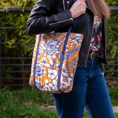 Tote bag fleur jaune orange et bleu