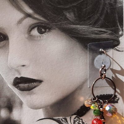 Boucles d'oreilles longues "Renaissance", créoles et perles fantaisies multicolores