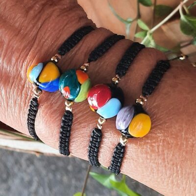 Bracelets femme, ajustables, tissage macramé, perles en verre de "Murano" artisanales