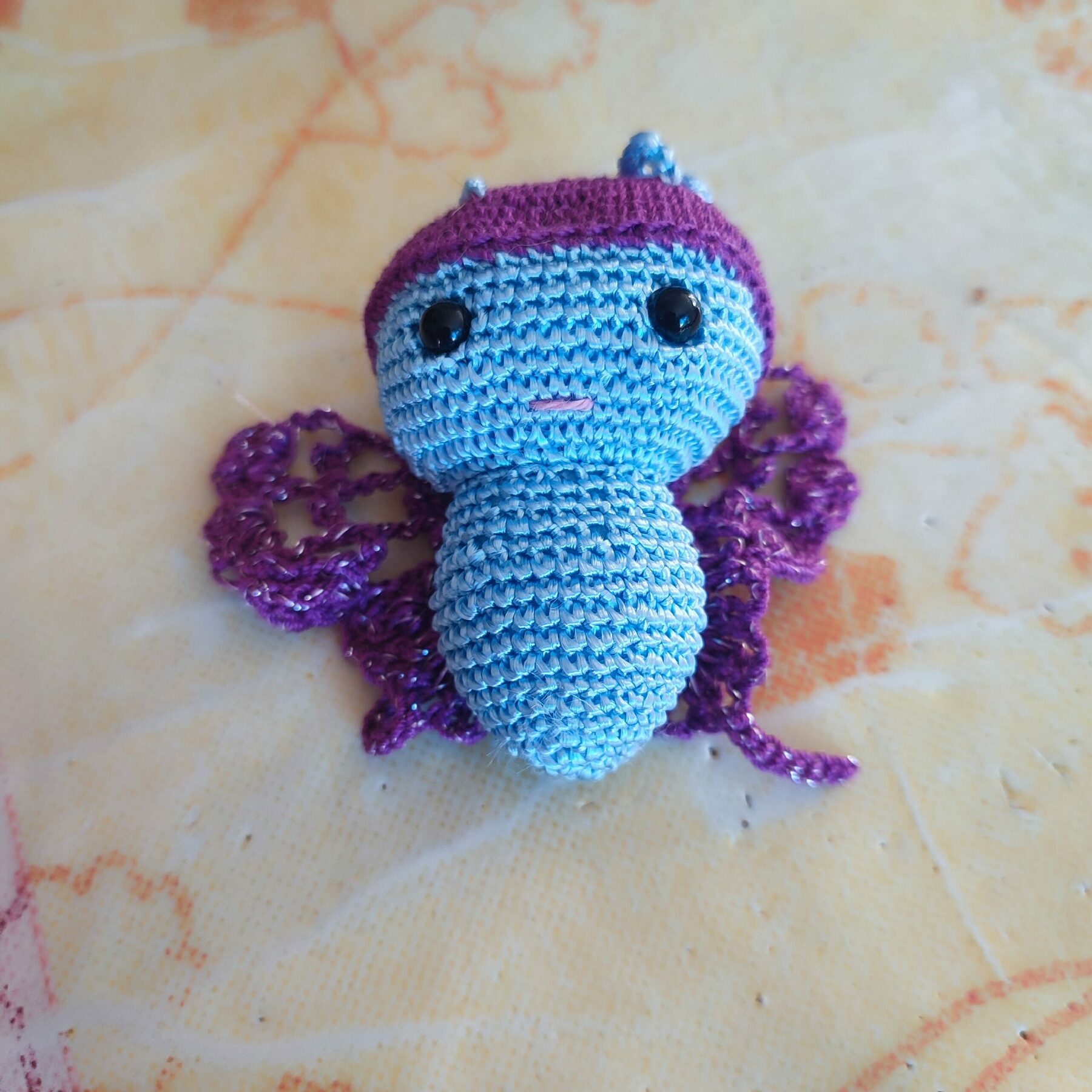 Papillon Amigurumi en porte clef
