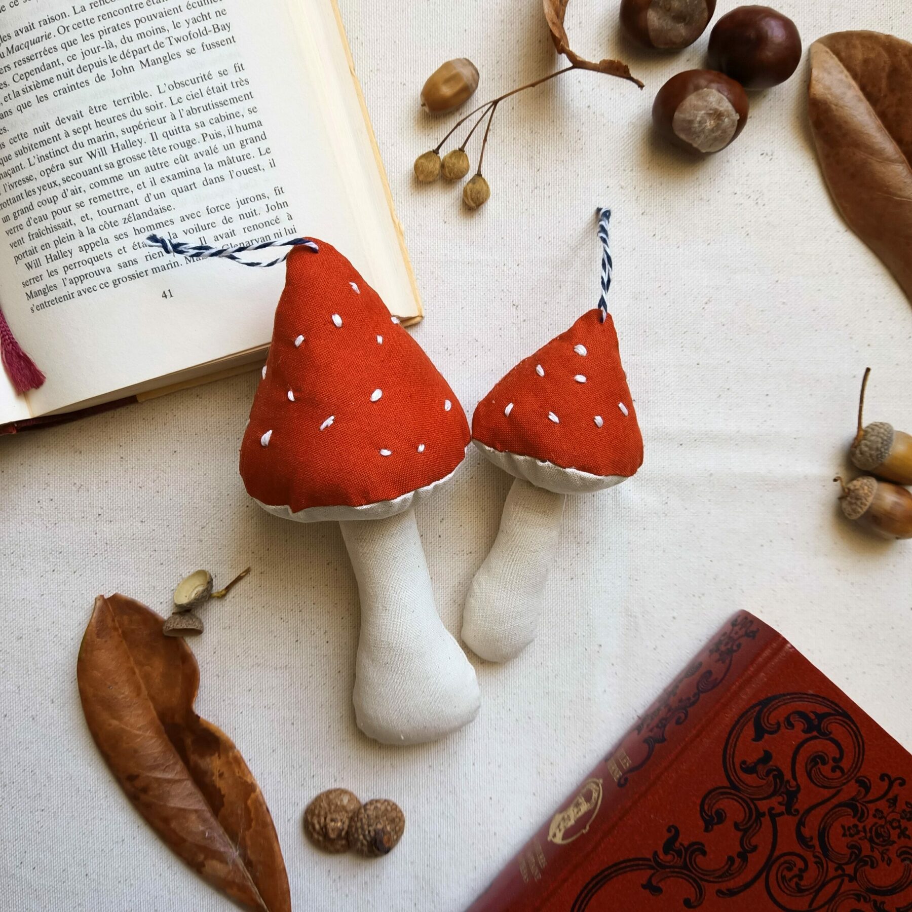 Champignons tissus rouge (Grand)