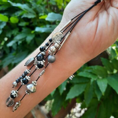 Sautoir pendentif, ajustable, fil de nylon tressé, breloque détachable "bijoux de sac", perles acier, perles fantaisies noires et grises
