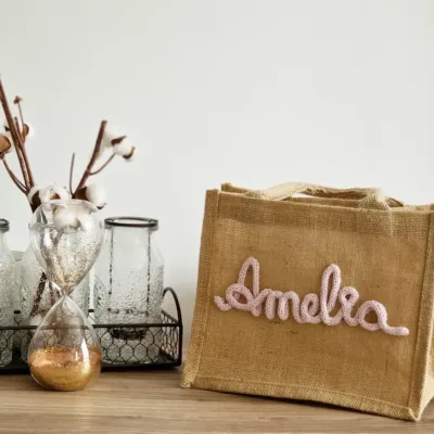 Petit sac en jute avec mot tricotin