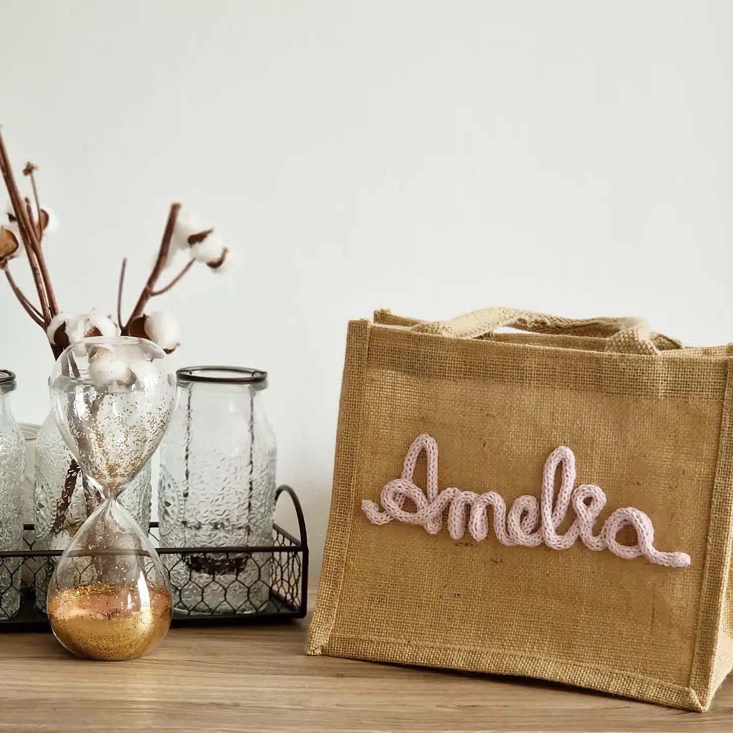 Petit sac en jute avec mot tricotin