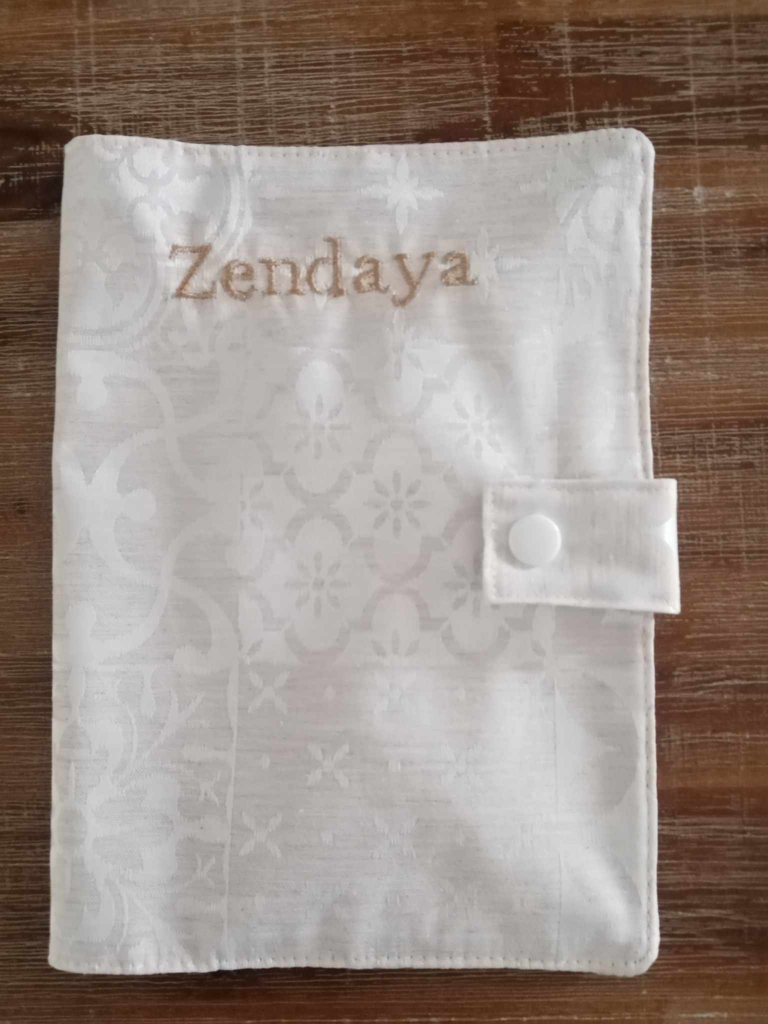 Protège carnet de santé imperméable blanc cassé