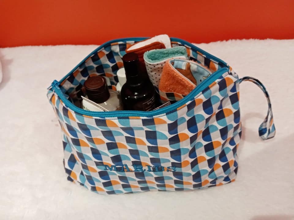 Trousse de toilette imperméable motifs Vintage bleu et orange – Image 2