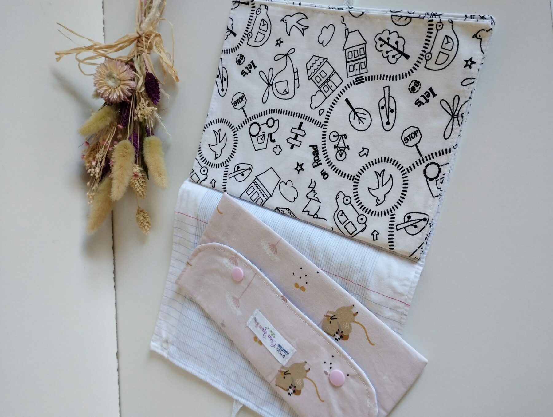 cahier de coloriage lavable et ses 8 feutres – Image 4