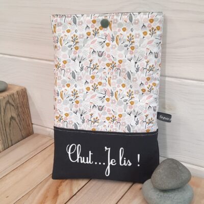 Pochette à livre de poche