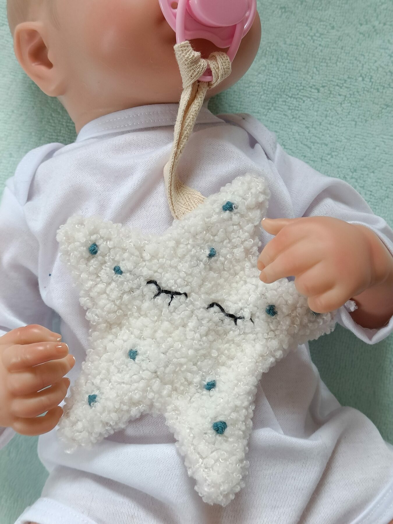 Doudou attache tétine mer – Image 5
