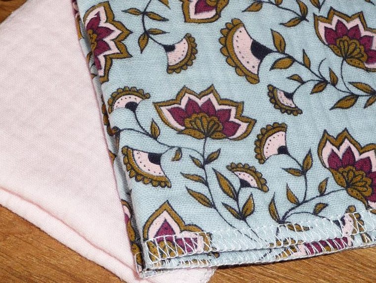 Lot 2 mouchoirs en coton Oeko-Tex double épaisseur de double gaze lavable réutilisable PERSIAN (22 x 22 cm) - Mouchoir alternatif et très doux - mouchoir durable - hanckies