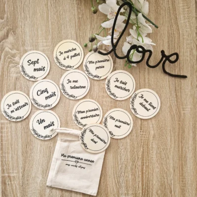 Cartes étapes bébé en bois