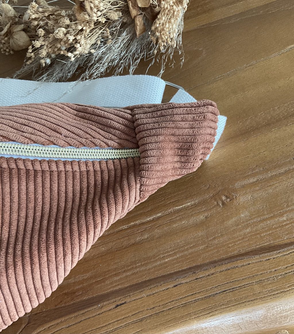 Sac banane velours côtelé terracotta