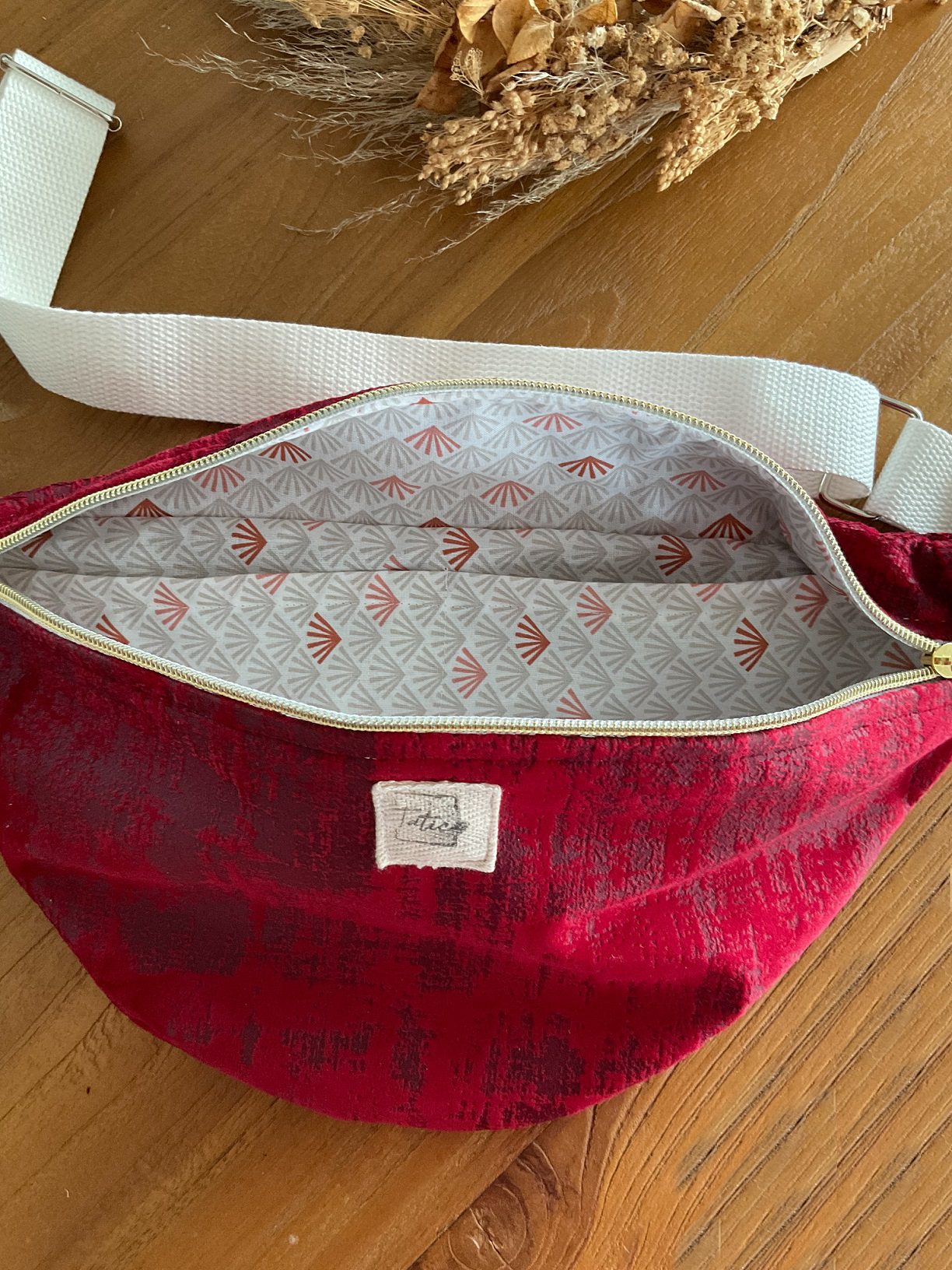 Sac banane velours rouge
