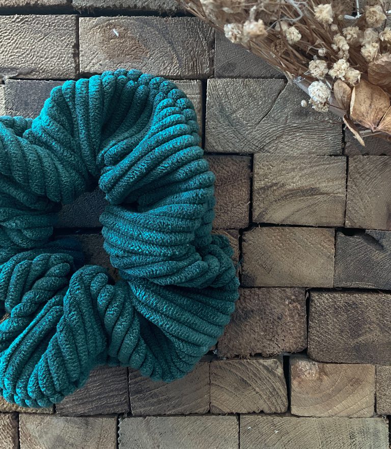 Chouchou scrunchie velours côtelé vert sapin