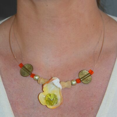Collier perle de mer