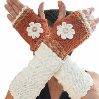 Mitaines femme tricotées main - e*Ecru, brique et chiné orange