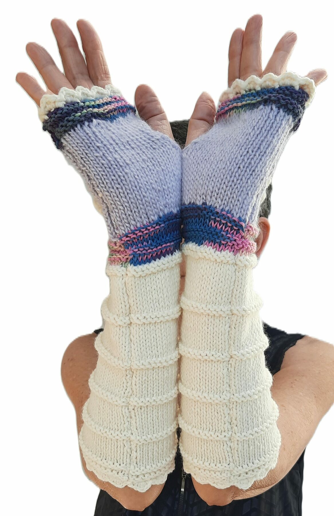 Mitaines femme tricotées main - Ecru, mauve et chiné multicolore – Image 3