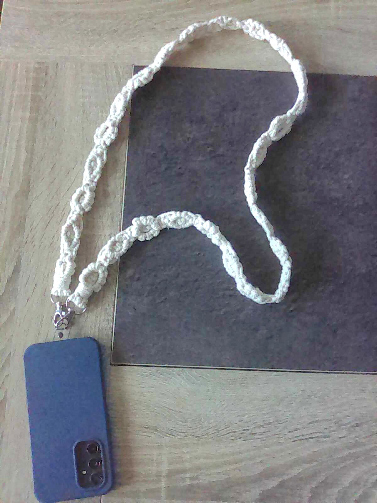 Cordon de téléphone écru/anse de sac – Image 4