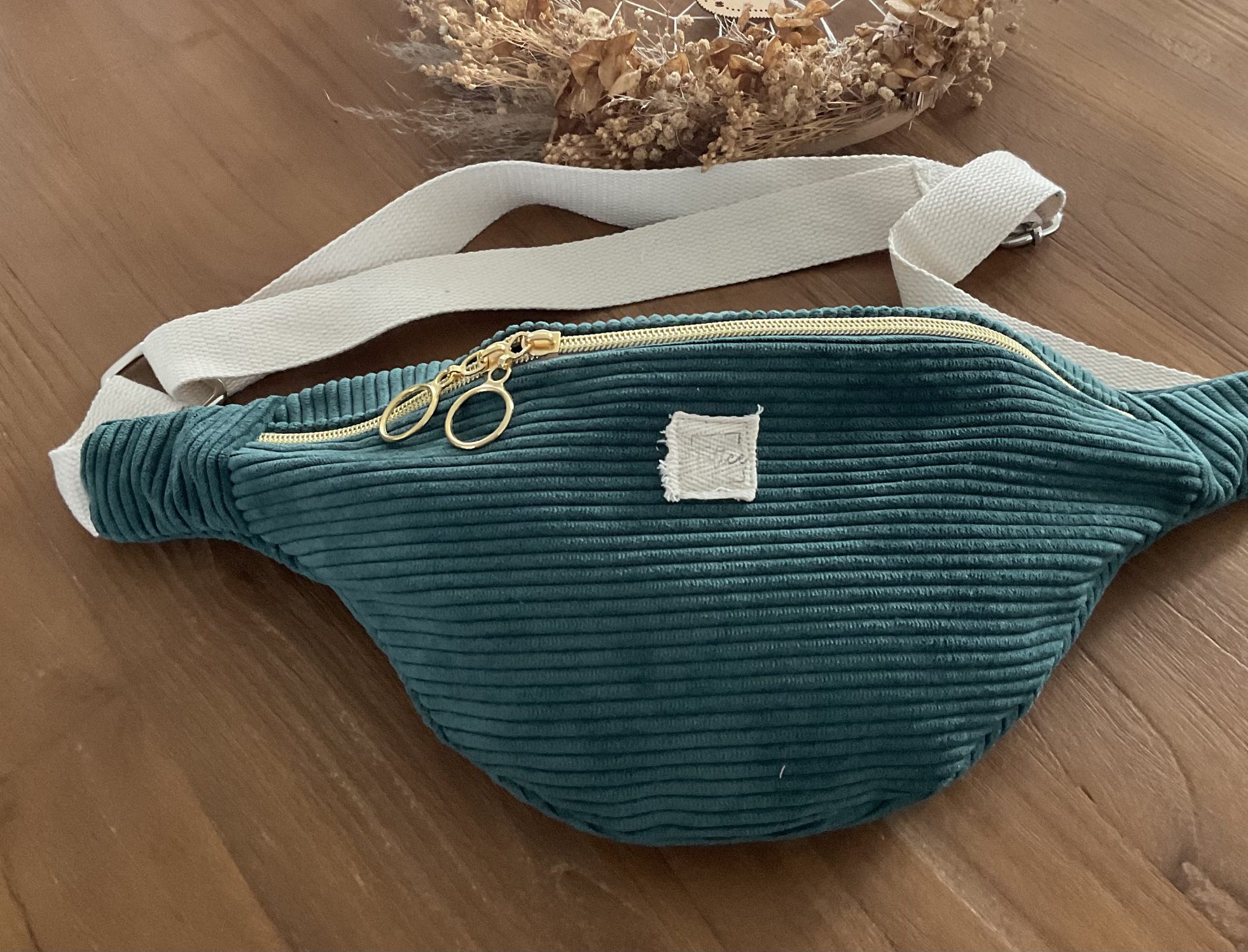 Sac banane velours côtelé vert sapin