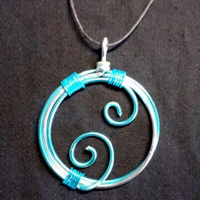 Collier cercle en aluminium