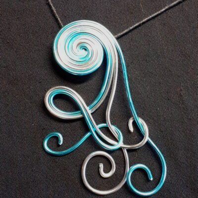 Collier nébuleuse en aluminium