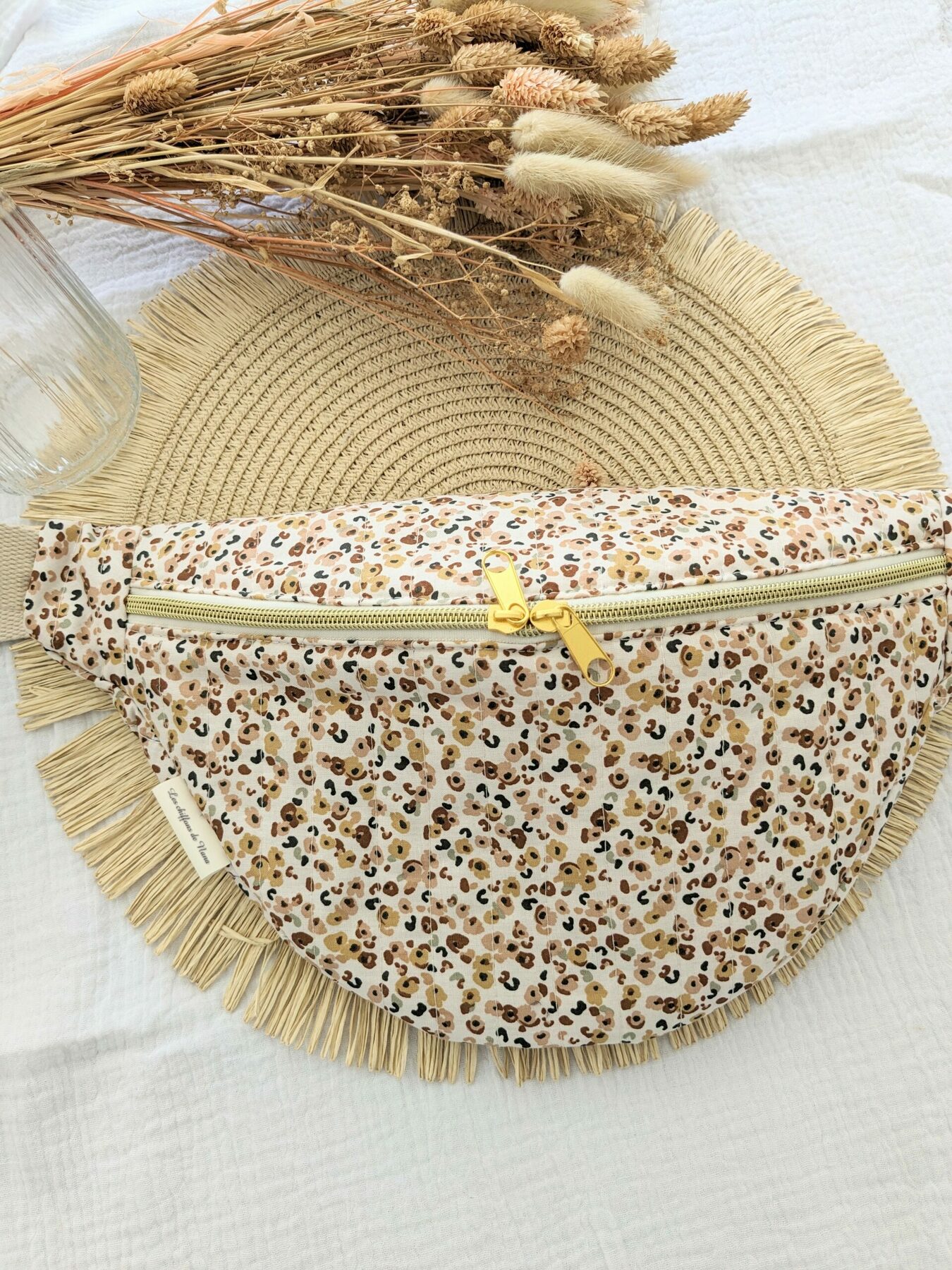 sac banane léopard matelassé, double poche intérieur