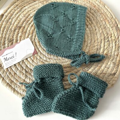 Coffret bebe béguin et chaussons coloris pin