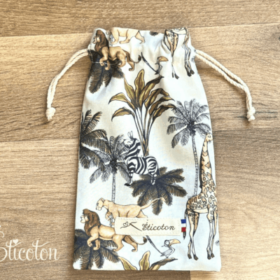 Pochettes à feutres de coloriage