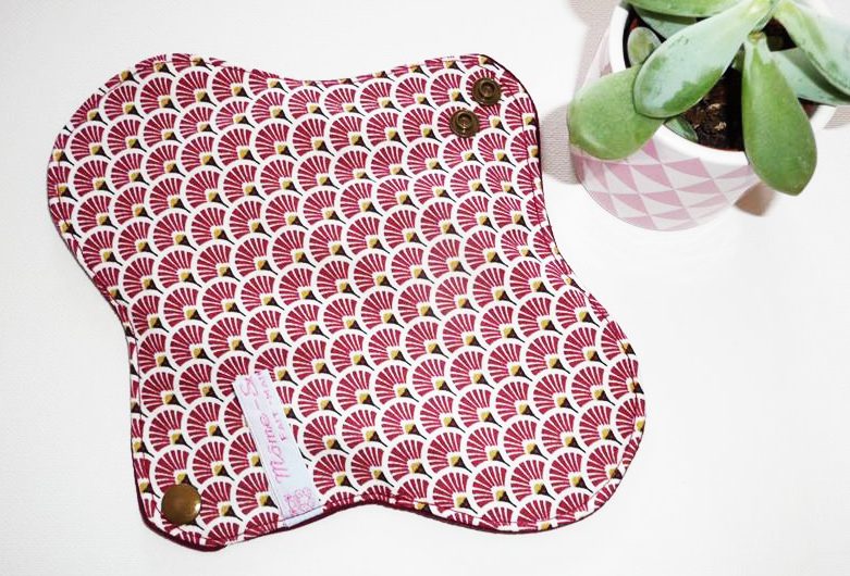 Serviette Hygiénique Lavable pour débuts et fins de cycle à flux normaux - EVENTAILS BORDEAUX (S) - Zéro déchet - shl - serviette périodique