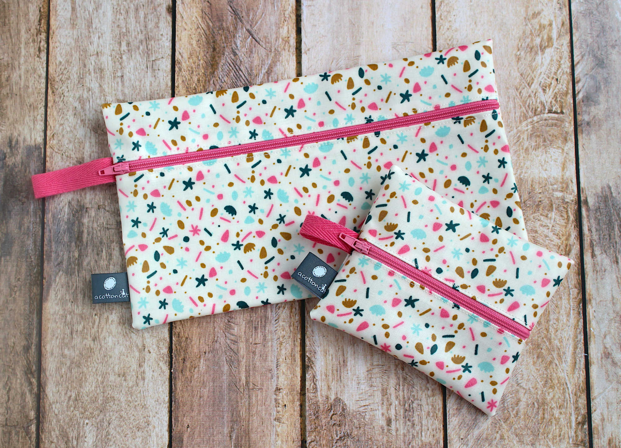 pochettes enduites zippees