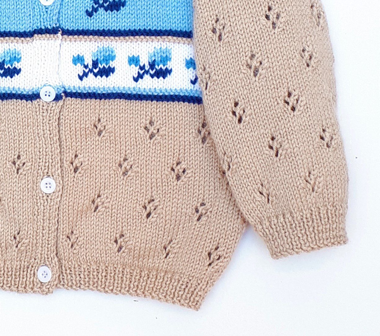 Veste enfant tricot, fait main, en laine, pour fille taille 2 ans – Image 3