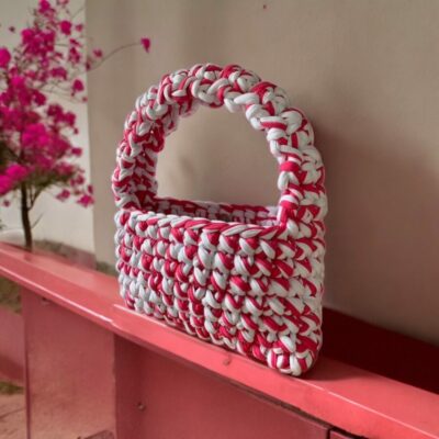 Sac en crochet rose/blanc