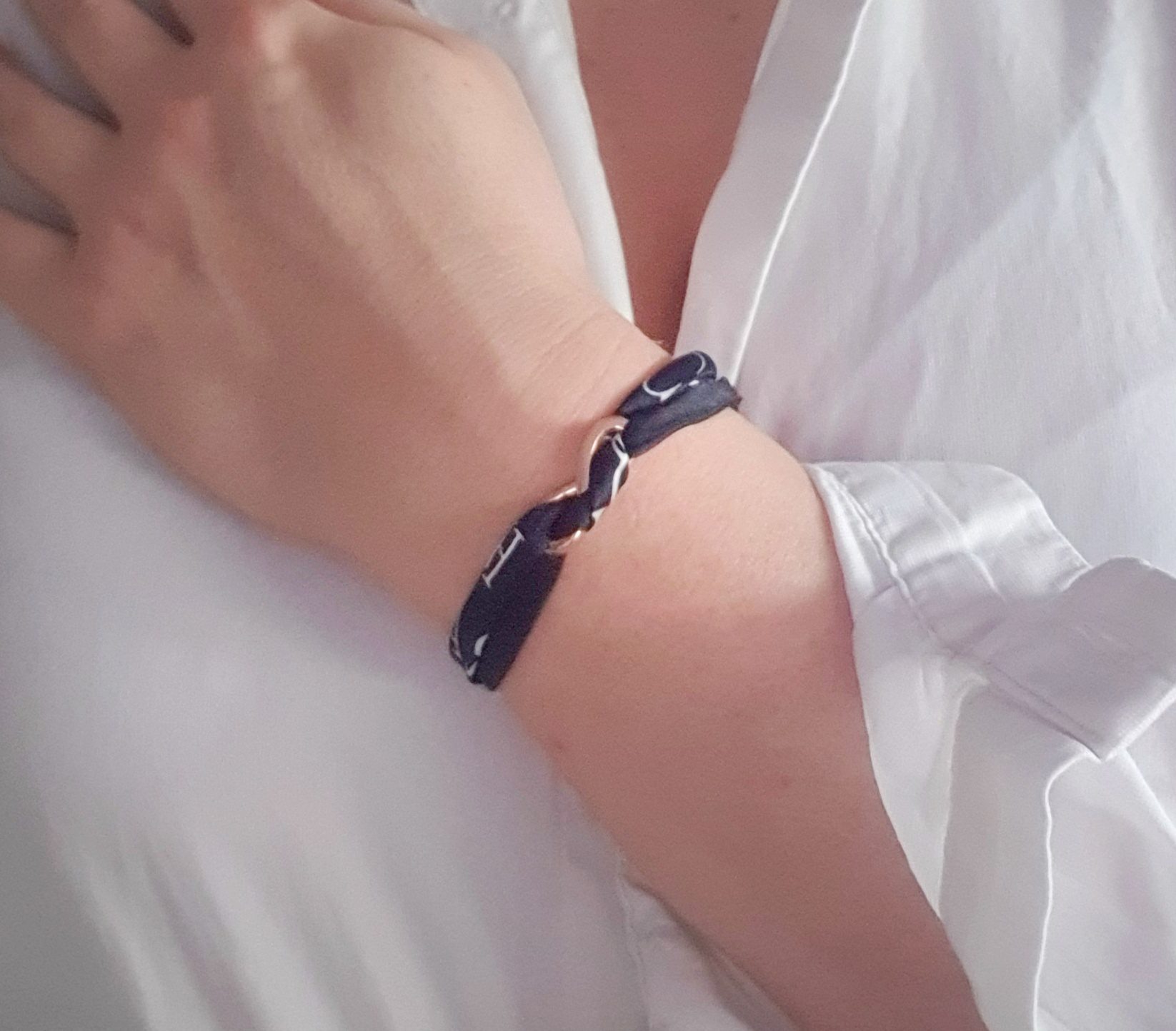 Bracelet en soie Albertine