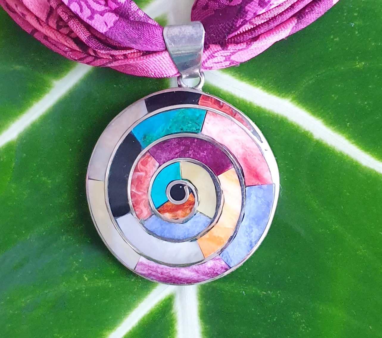 Collier en soie Aurore – Image 5