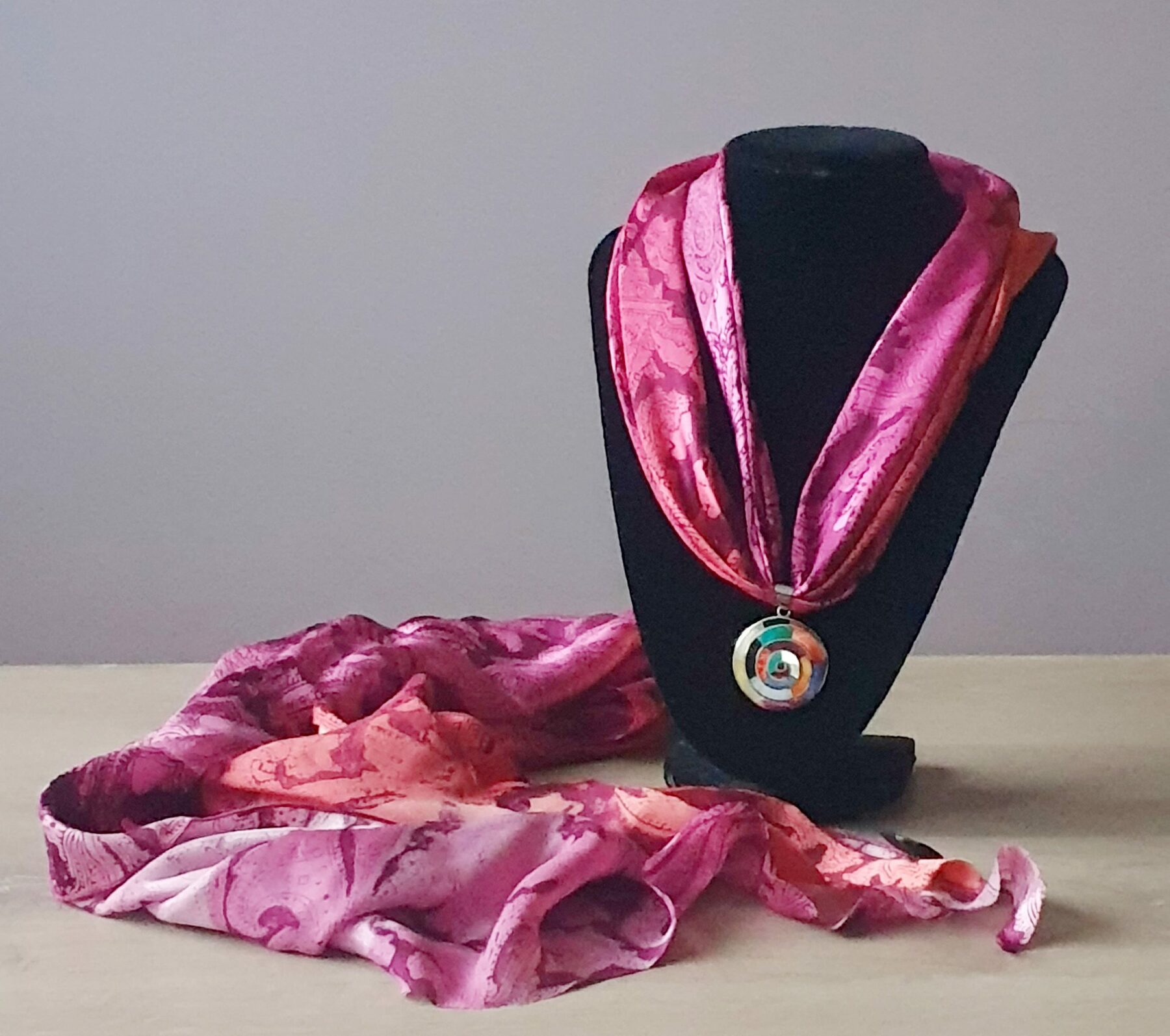 Collier en soie Aurore – Image 4