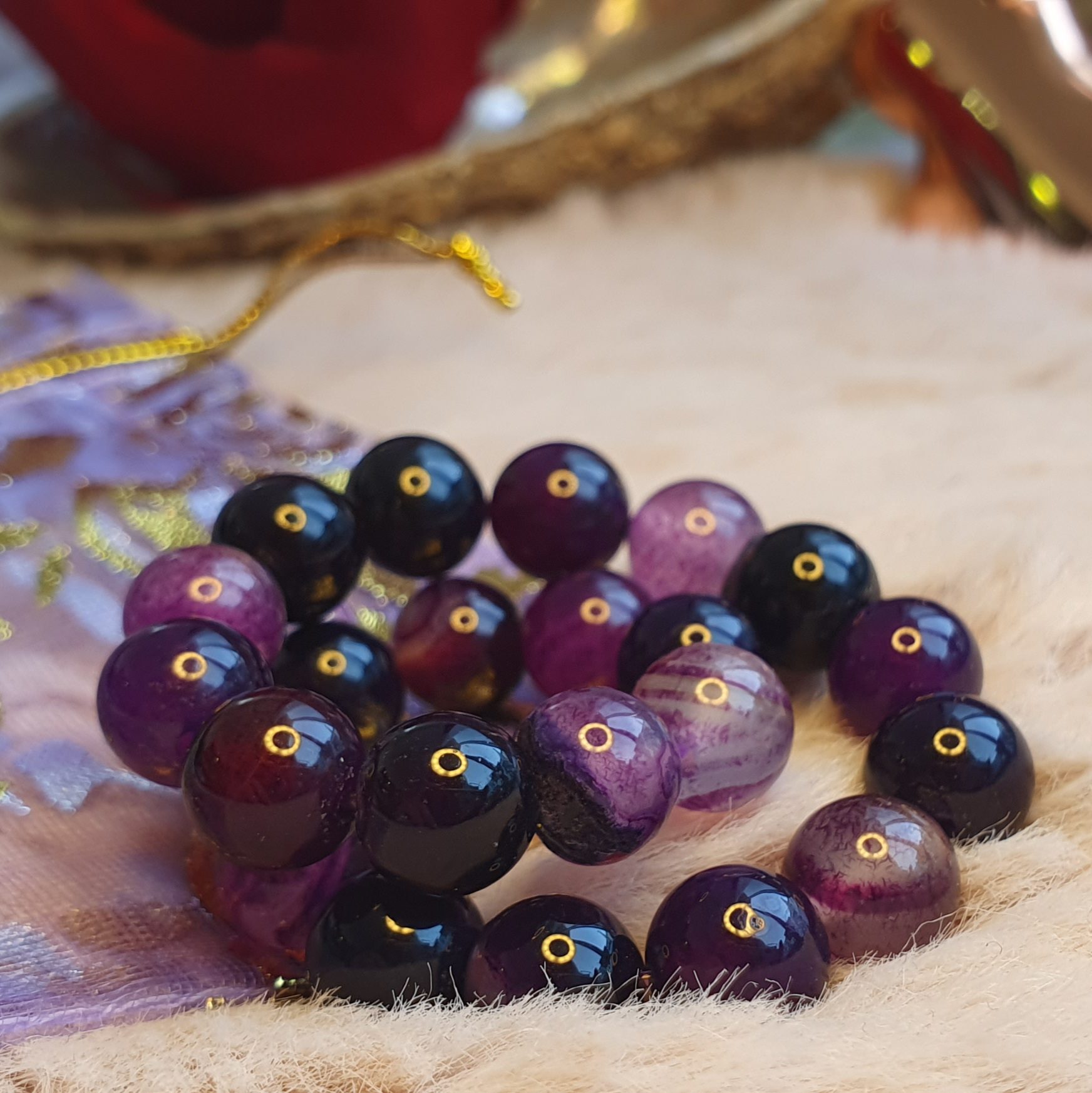 Bracelet en Agate Violette - Élégance et Sérénité en Perles de 8 mm – Image 2