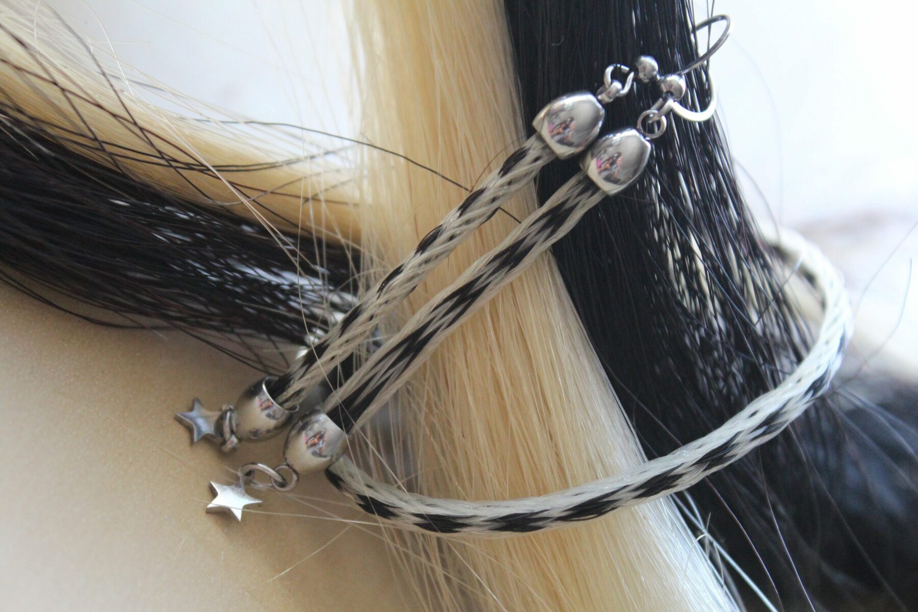 Bracelet tissé "W" – Image 4