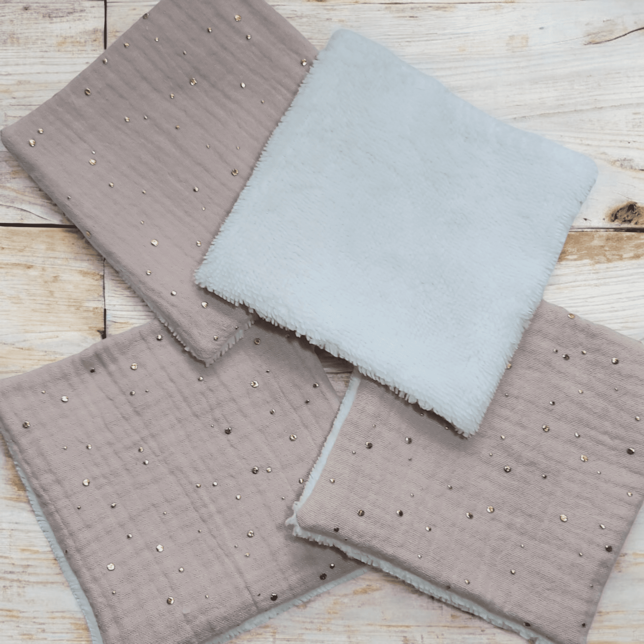 Lot de 4 Lingettes Démaquillantes Lavables et Lingettes pour Bébé - Éponge de Bambou et Double Gaze de Coton, 12x12 cm, Fait Main – Image 2