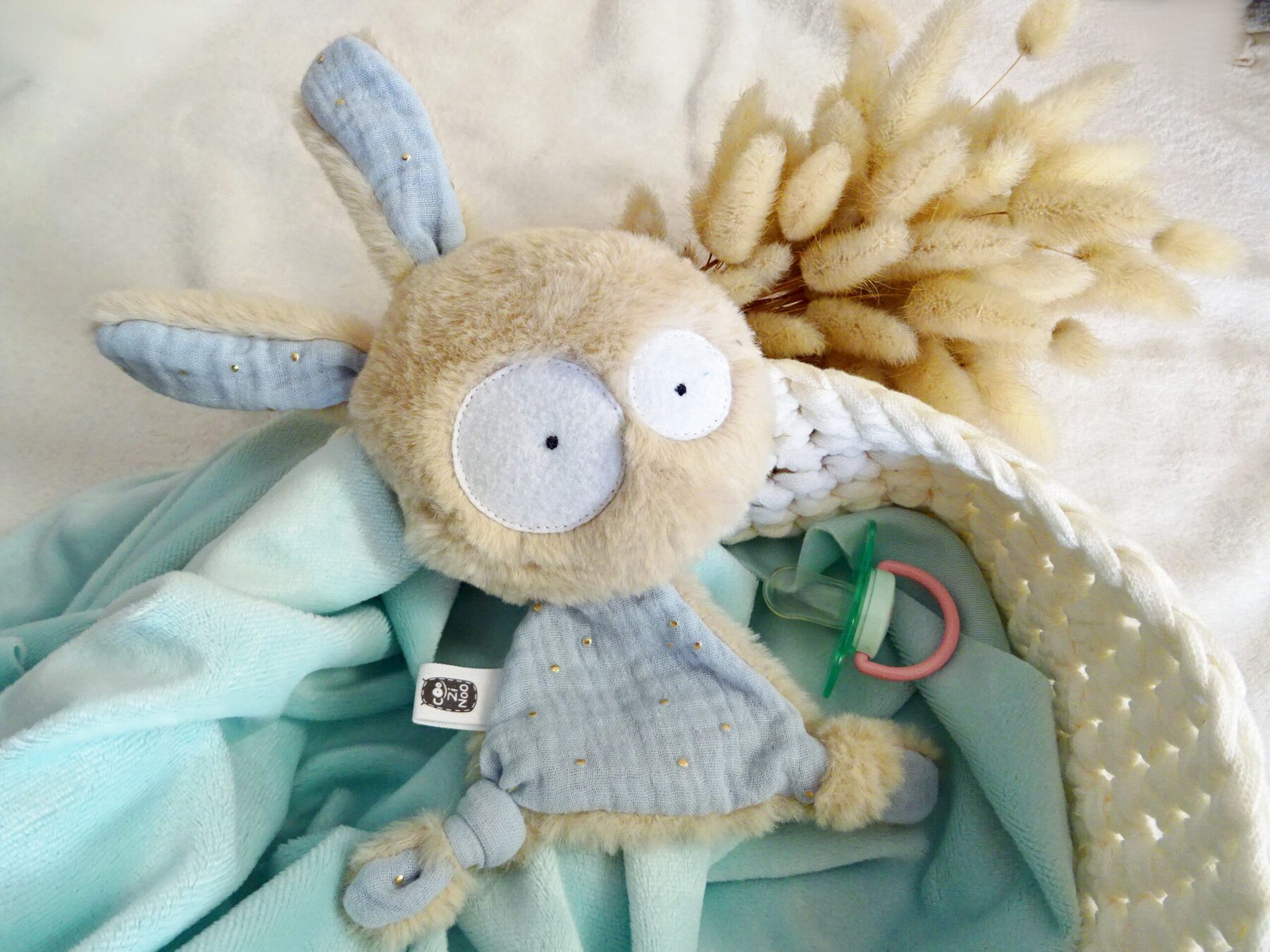 doudou choupinoo attache-tétine lapin