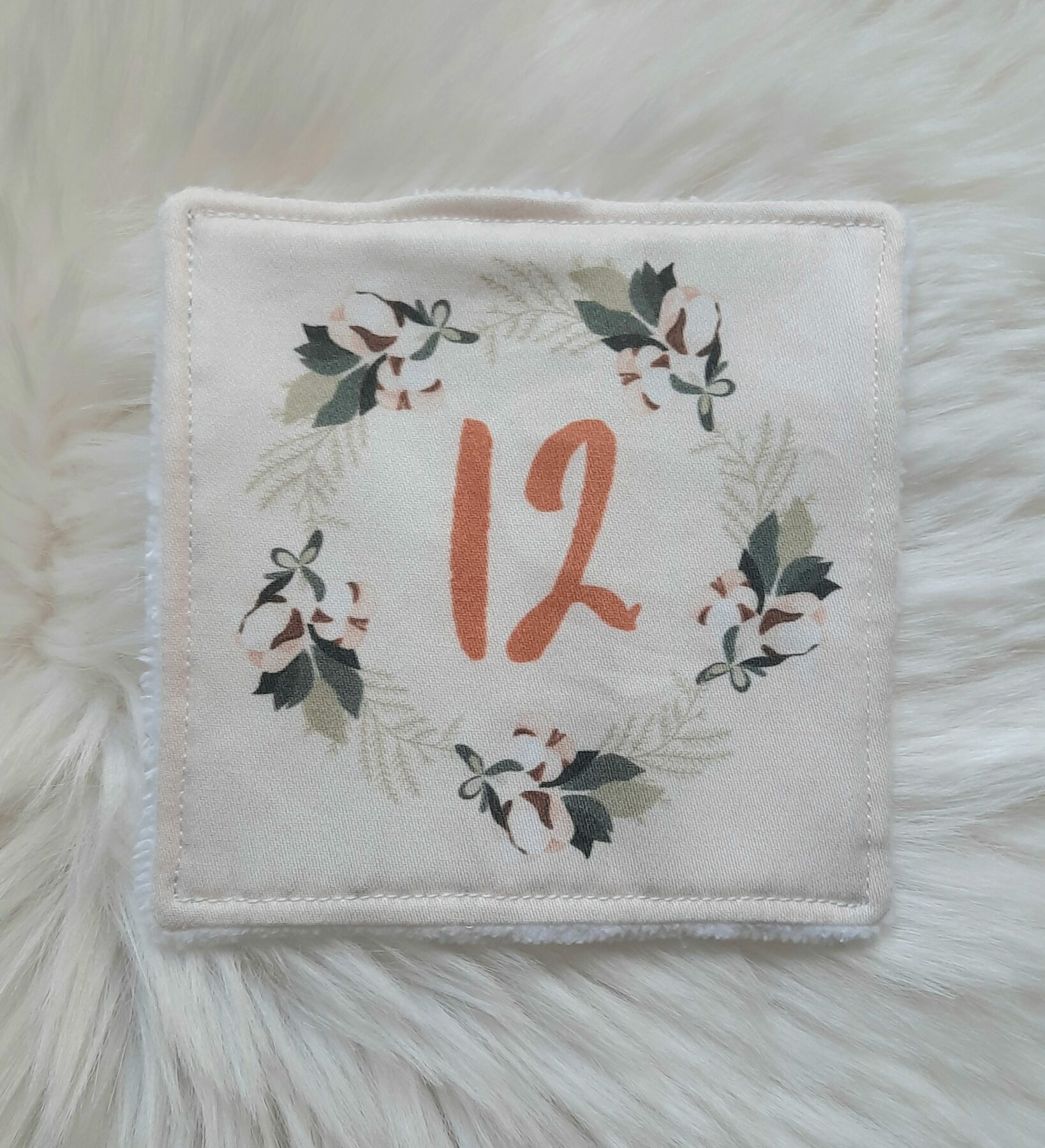 Lot de 4 Lingettes Démaquillantes Lavables - Noël Scandinave, Éponge de Bambou & Popeline de Coton, Fabriquées en France, Certifiées Oeko-Tex – Image 5