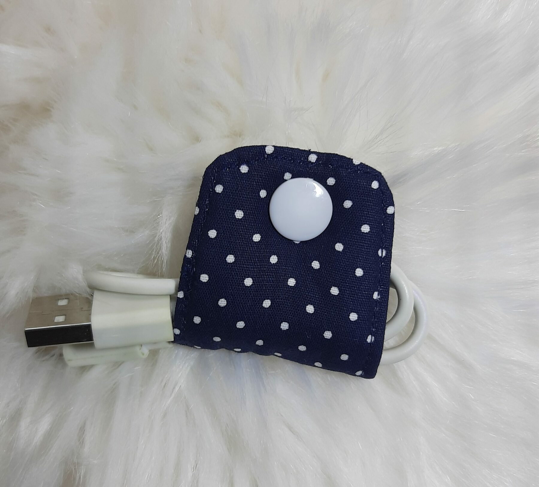 Attaches et Range Câbles Faits Main – Praticité et Style pour Tous Vos Appareils – Image 4