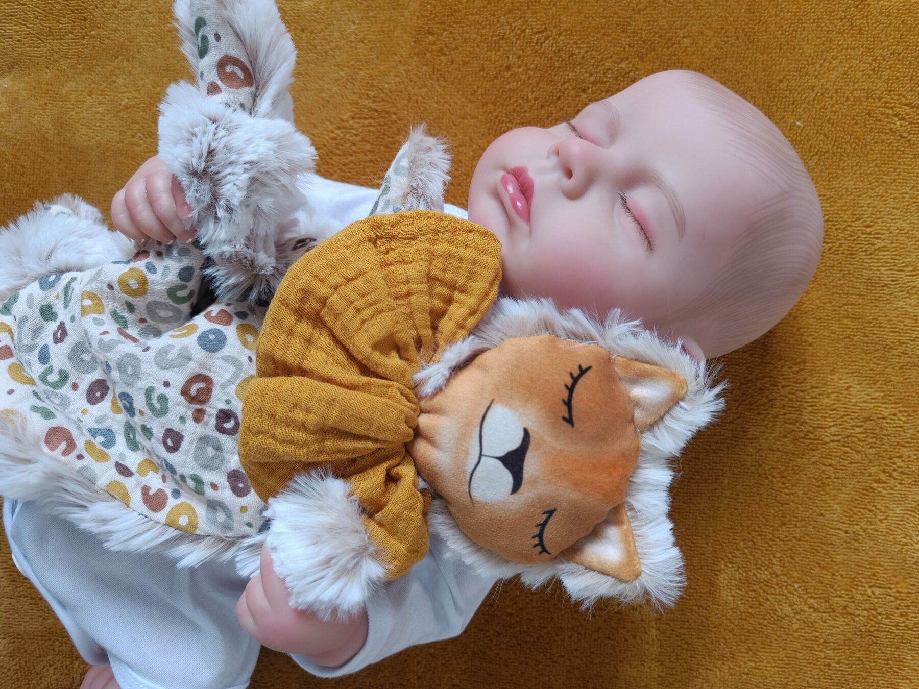 Doudou lion personnalisé en double gaze & fourrure – Image 2
