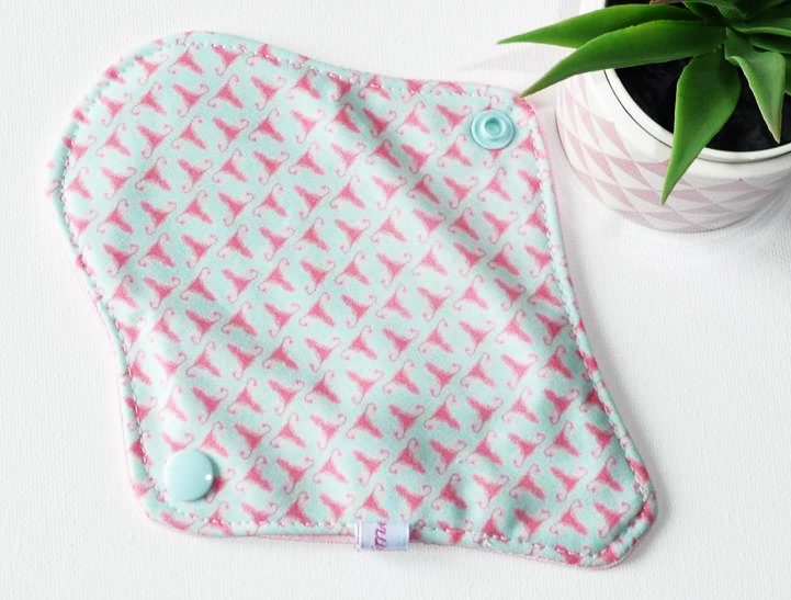 Protège-string lavable UTERUS (Mini - 17 cm) - Zéro déchet - protège-tanga ado fille - femme