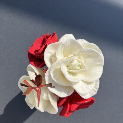 "Sandie bouquet artisanal de 4 fleurs éternelles en porcelaine froide