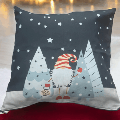 Coussin de Noël fait main – Design Gnome