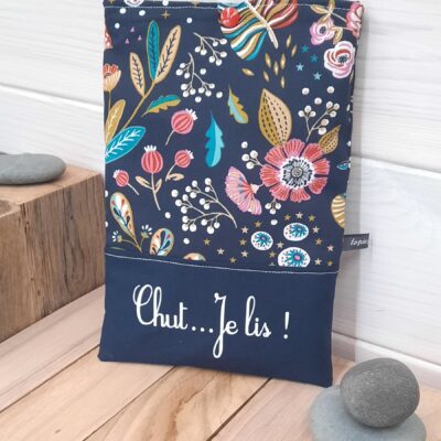 Pochette à livre de poche