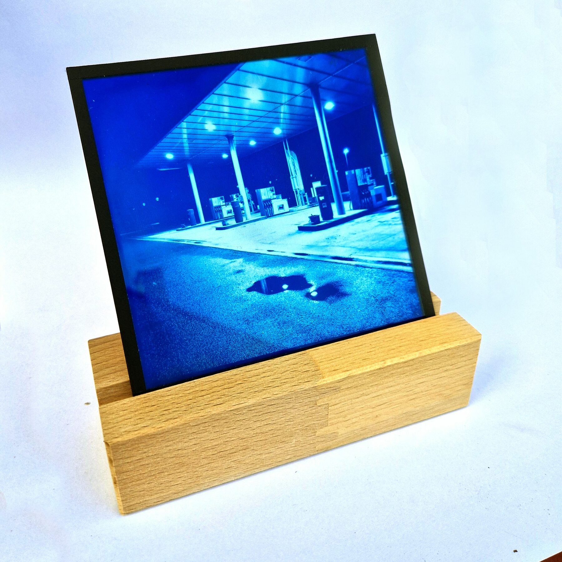 Cyanotype sur Verre - Station Essence